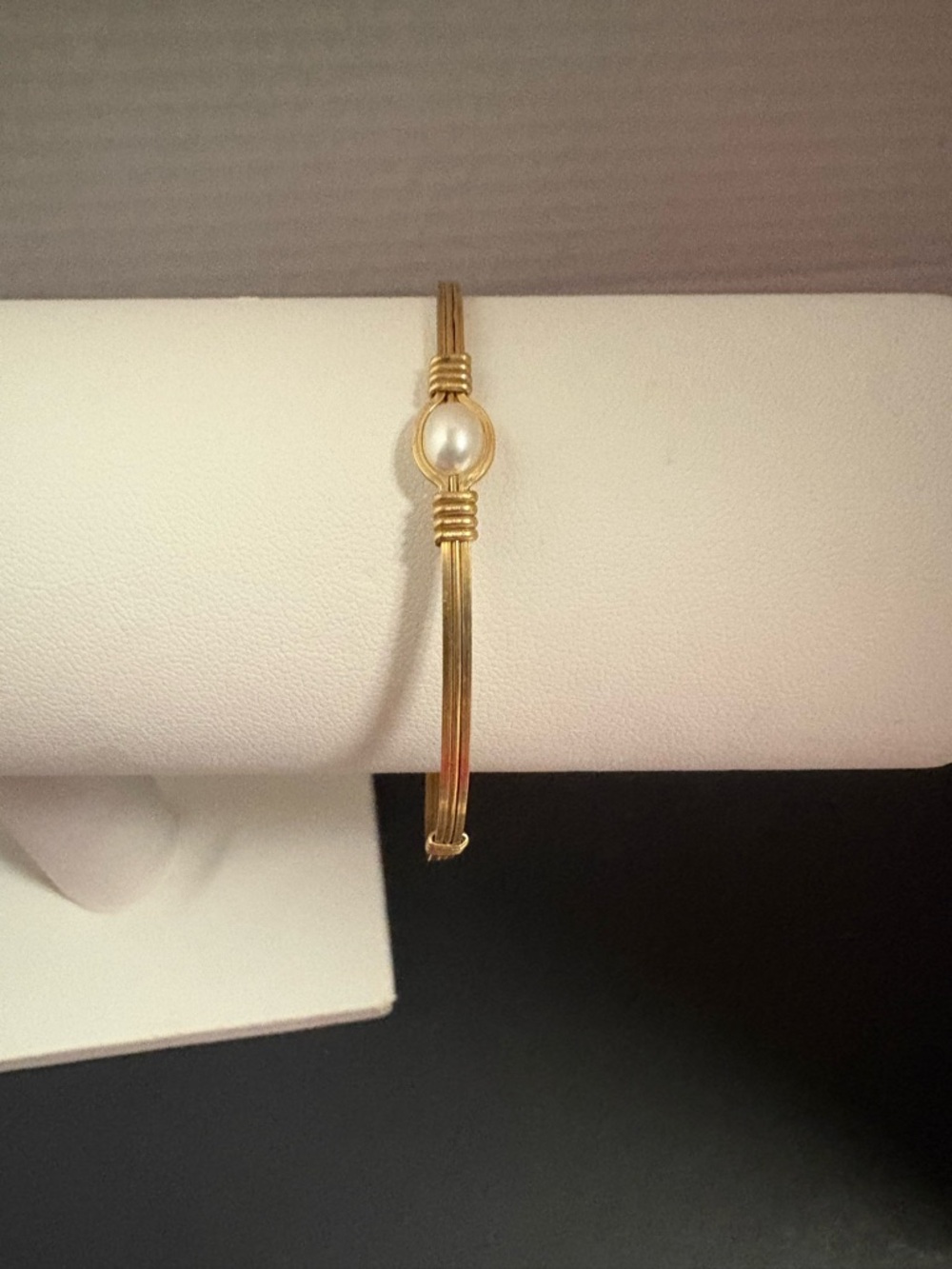 Gold-Tone Wire Bangle with Pearl Accent